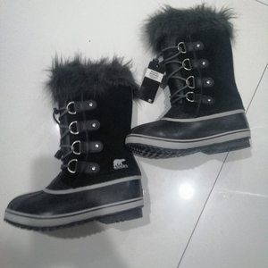 NWT! Sorel Joan of Arctic Boots - Black Dove - Youth Size 4 Snow Boots Waterproo